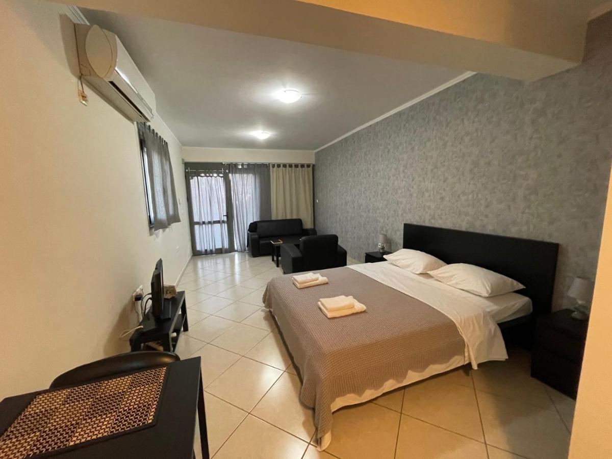 Avr Airport Deluxe Suites 4 Markopoulo Mesogaias Luaran gambar