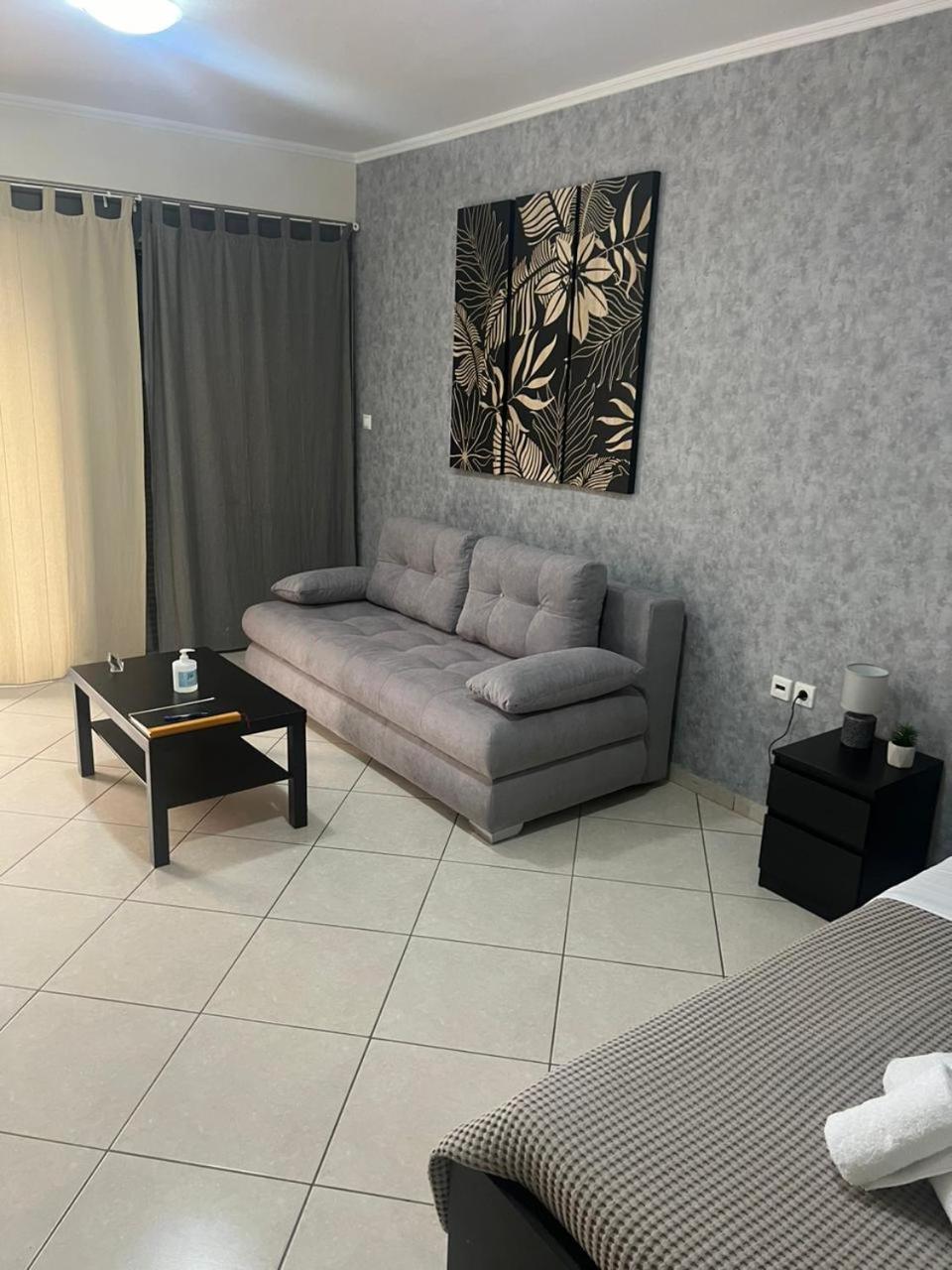 Avr Airport Deluxe Suites 4 Markopoulo Mesogaias Luaran gambar